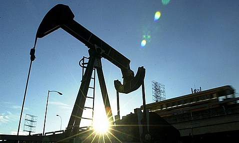 El barril de petróleo Brent baja de 90 dólares, a pesar de las tensiones en Oriente Próximo.