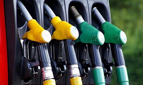 La Agencia Tributaria requiere información a más de 400 gasolineras para combatir el fraude de los carburantes.